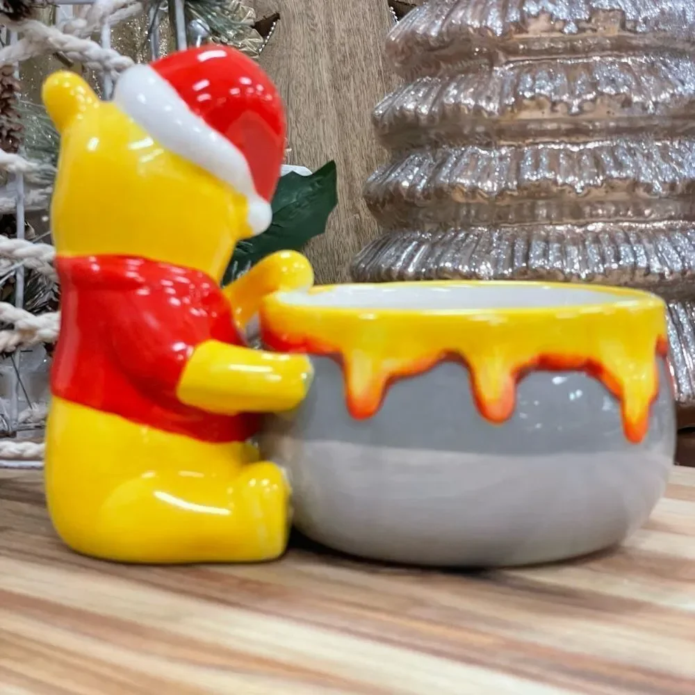 NWT Disney Winnie The Pooh with Santa Hat Glossy Ceramic Yellow Red Hunny Bowl